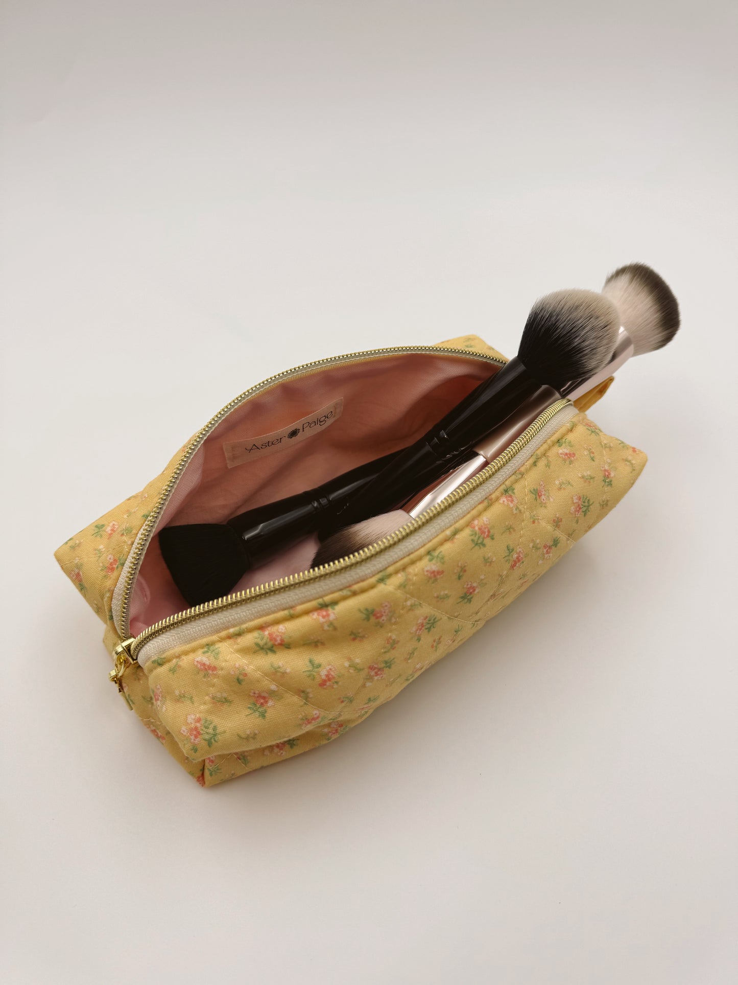 The Laurel Brush Bag